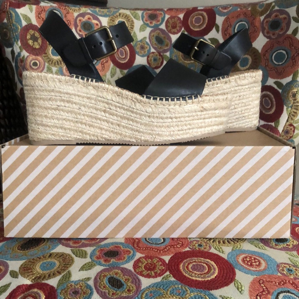 Black leather platform espadrille - Brand New!